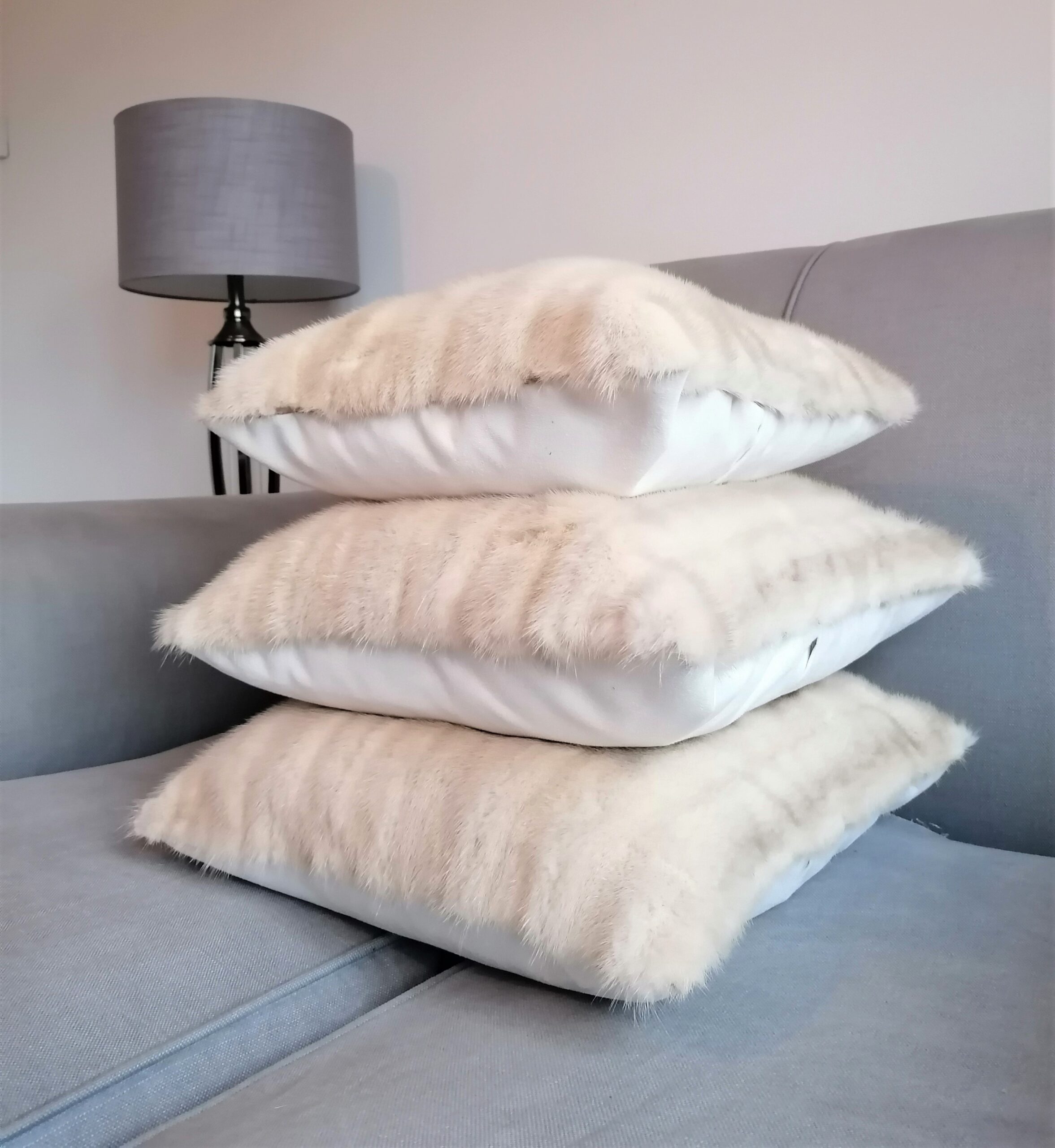 Mink hot sale fur cushions